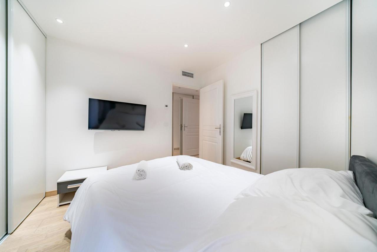 Frontiere Monaco, Terrasse, Vue Mer, Parking - Ab Бюсолей Екстериор снимка